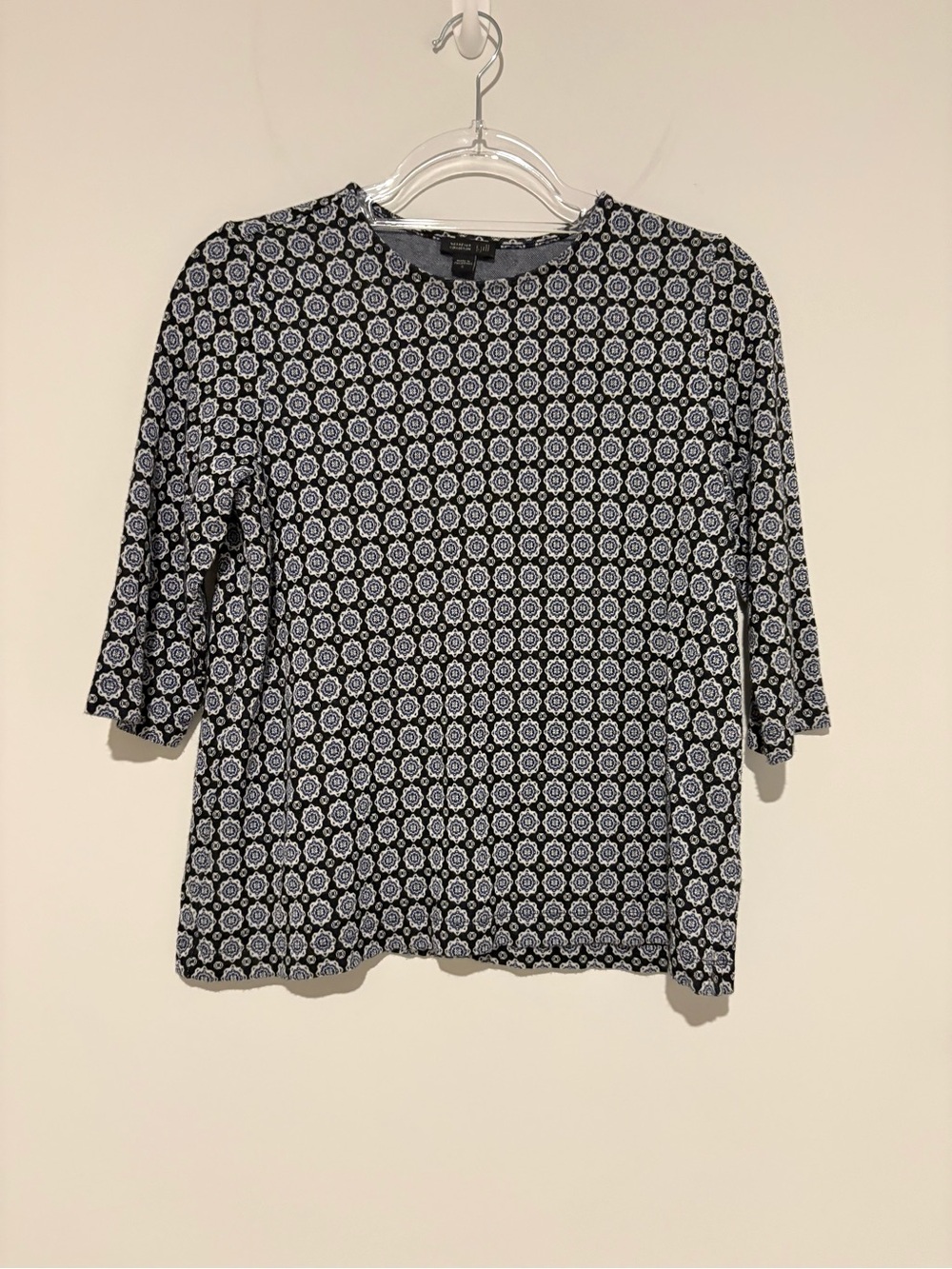 J Jill Wearever Top Geometric Medallion Print Knit Pullover Black Blue small